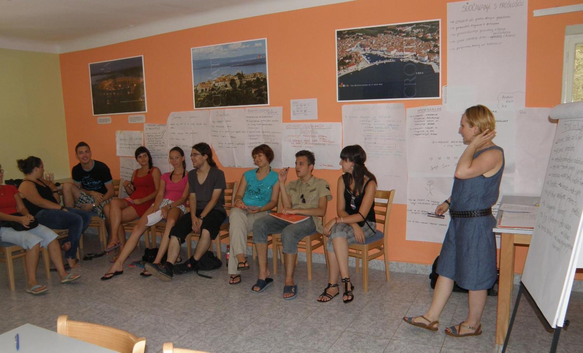 Hi Hostel Велі-Лошинь Екстер'єр фото
